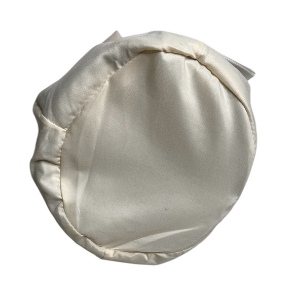 The Drop Avalon Small Tote Bag In Ivory - Picture 7 of 11